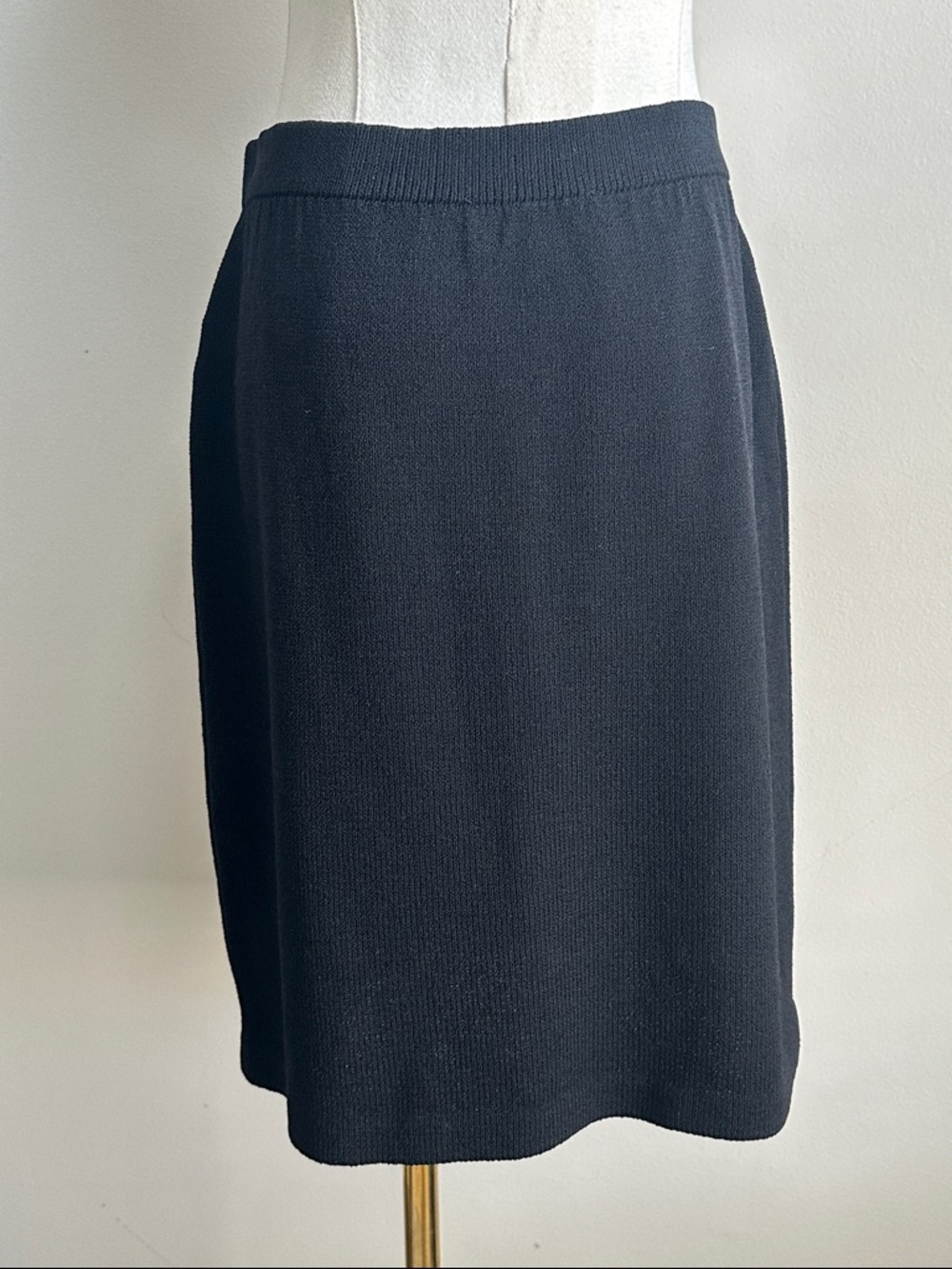 ST. JOHN Collection By Marie Gray Knit Black Tweed Pencil Skirt Size 6 USA - Picture 4 of 8